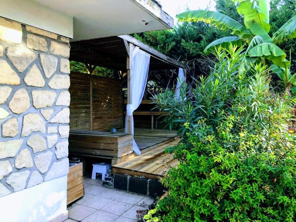 Agreable Maison En Centre Ville Noisy-le-Grand Kültér fotó