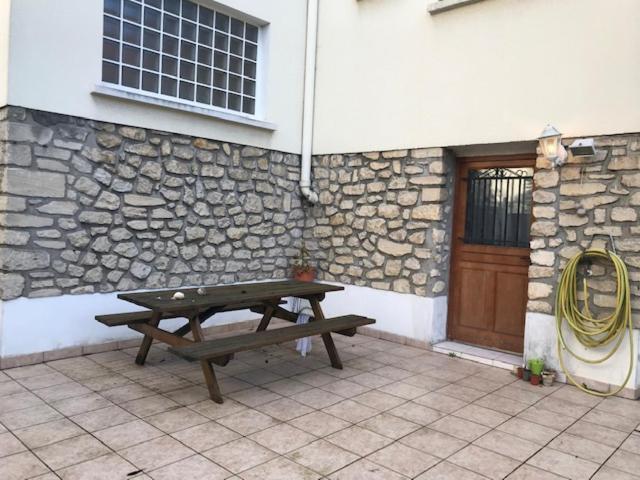 Agreable Maison En Centre Ville Noisy-le-Grand Kültér fotó